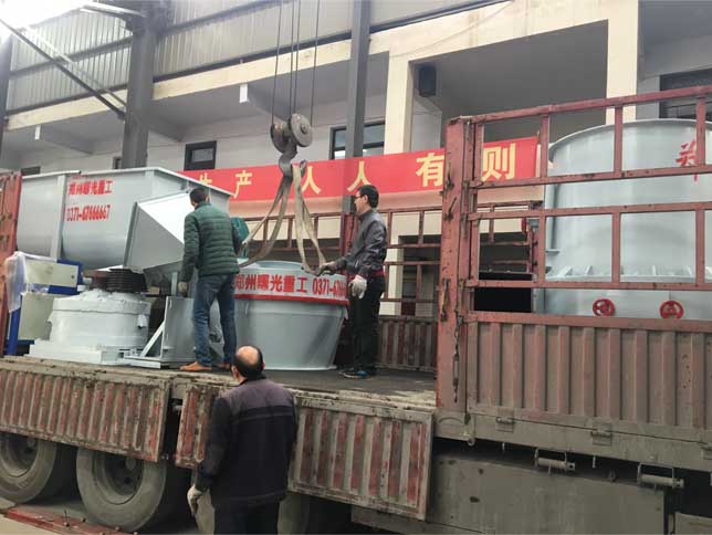 金沙城js9磨粉机发货现场